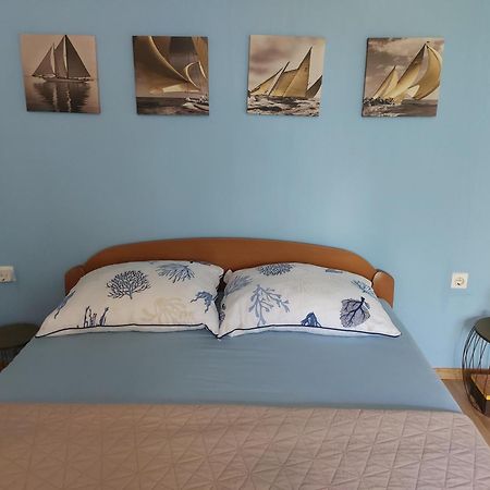 Apartment Tonci Rab Town Exterior photo