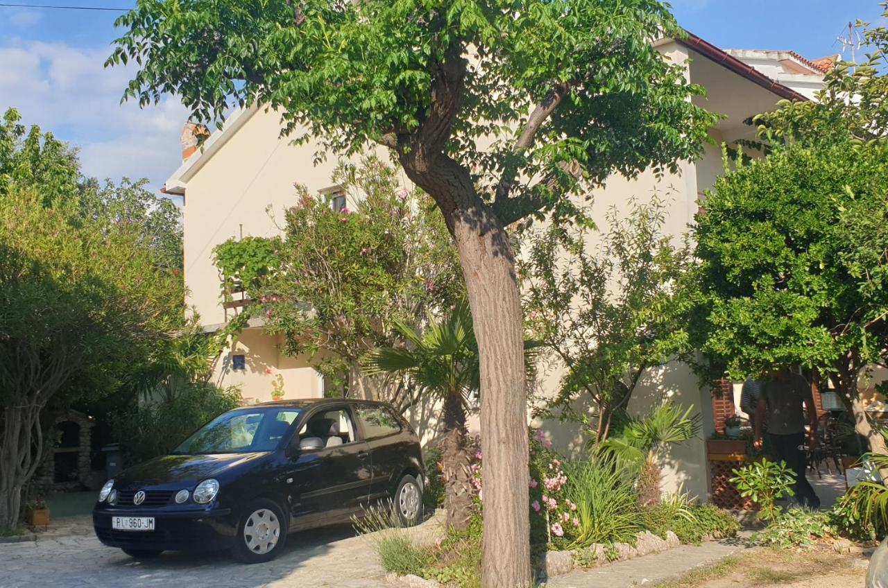 Apartment Tonci Rab Town Exterior photo